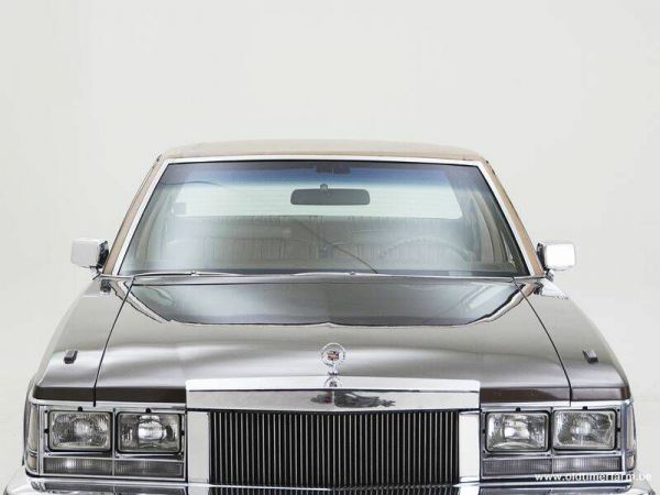 Cadillac Seville 1977 36688