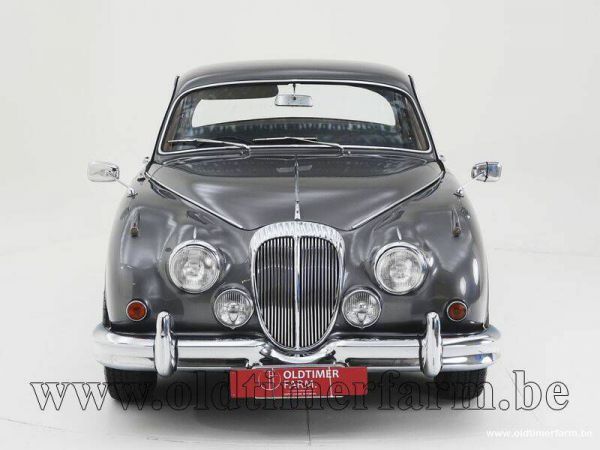 Daimler V8-250 1963 36867