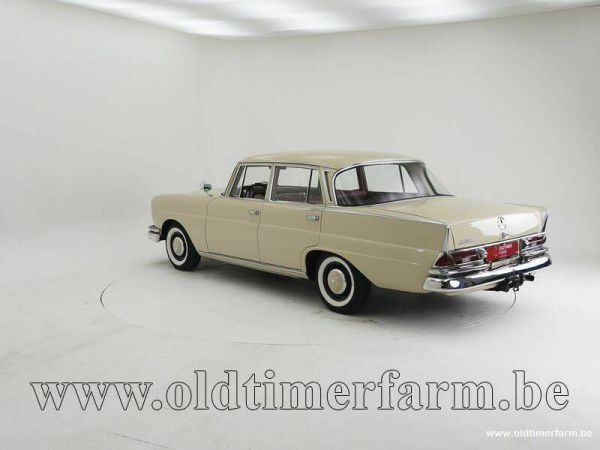 Mercedes-Benz 220 S b 1960 37181