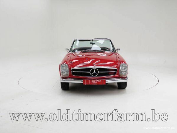 Mercedes-Benz 230 SL 1966 37221