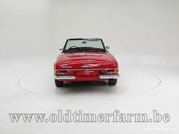 Mercedes-Benz 230 SL 1966 37223