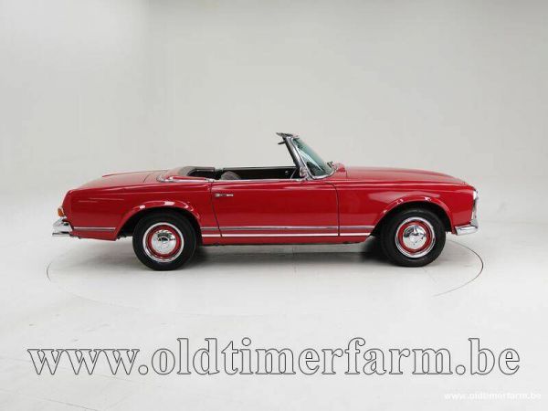 Mercedes-Benz 230 SL 1966 37225