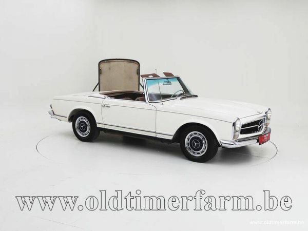 Mercedes-Benz 230 SL 1967 37232