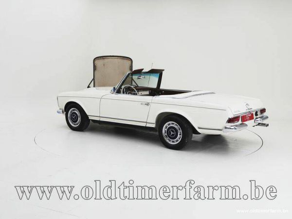 Mercedes-Benz 230 SL 1967 37233