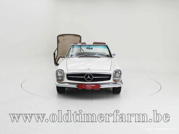 Mercedes-Benz 230 SL 1967 37234