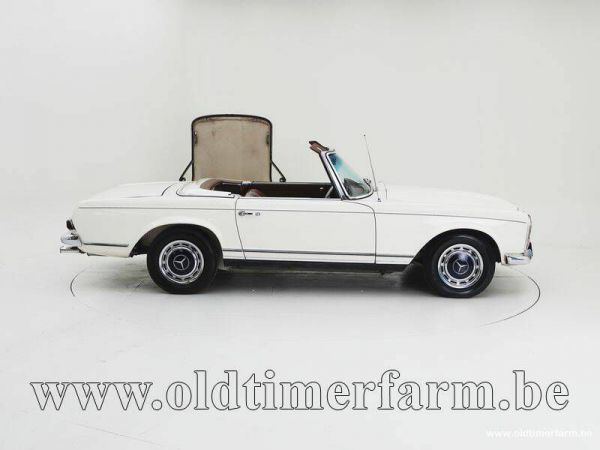 Mercedes-Benz 230 SL 1967 37235