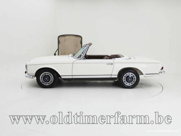 Mercedes-Benz 230 SL 1967 37237