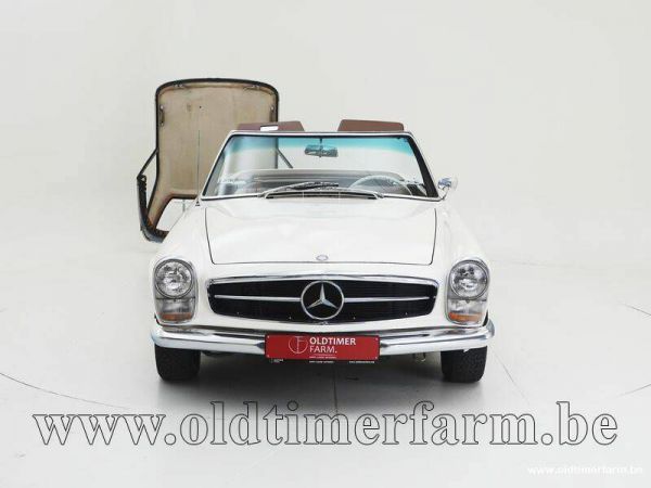 Mercedes-Benz 230 SL 1967 37243