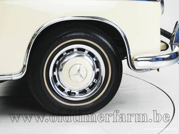 Mercedes-Benz 220 SE Cabriolet 1961 37343