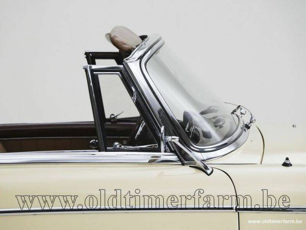 Mercedes-Benz 220 SE Cabriolet 1961 37345