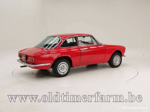 Alfa Romeo Giulia 1600 GT Junior 1974