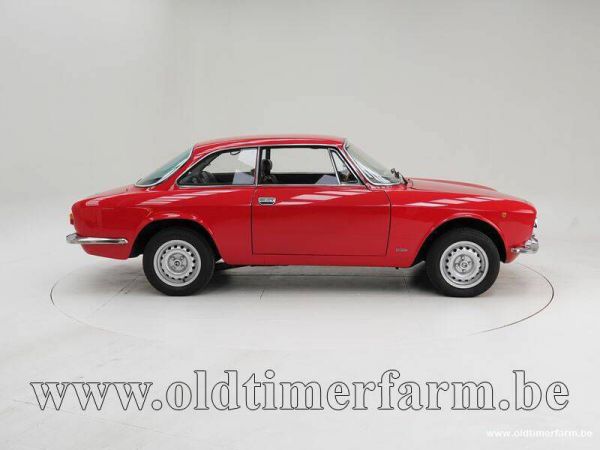 Alfa Romeo Giulia 1600 GT Junior 1974 38086