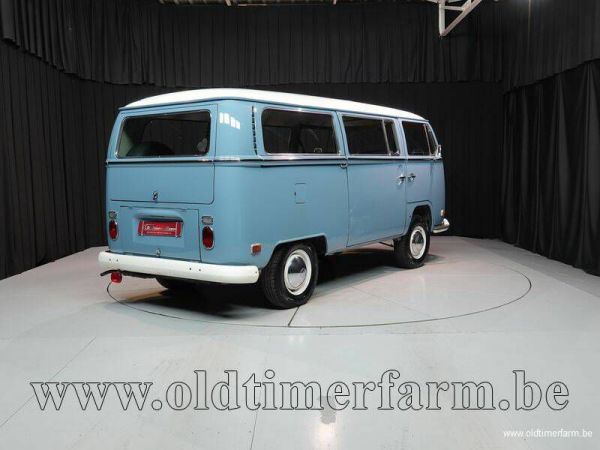 Volkswagen T2a minibus 1969