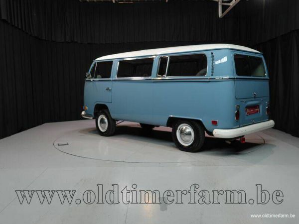 Volkswagen T2a minibus 1969 38305