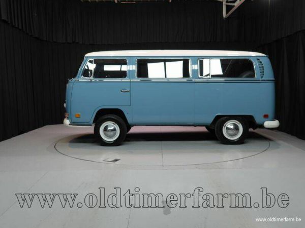 Volkswagen T2a minibus 1969 38307