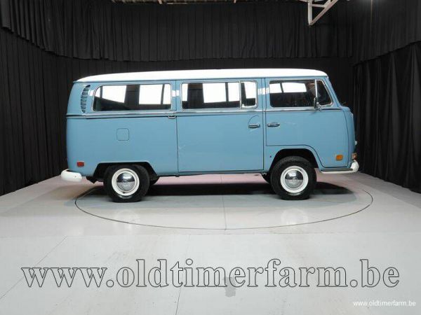 Volkswagen T2a minibus 1969 38309