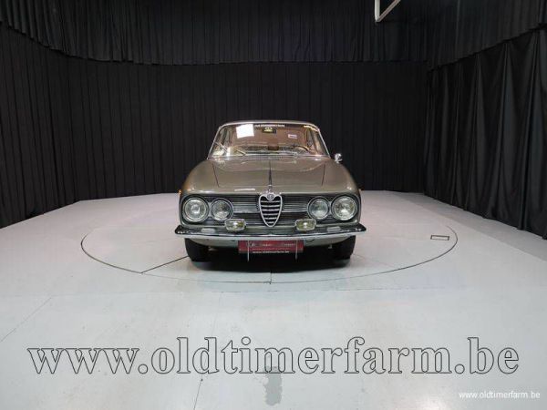 Alfa Romeo 2000 Sprint 1961 39157