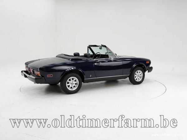 Fiat 124 Spider CS1 1977