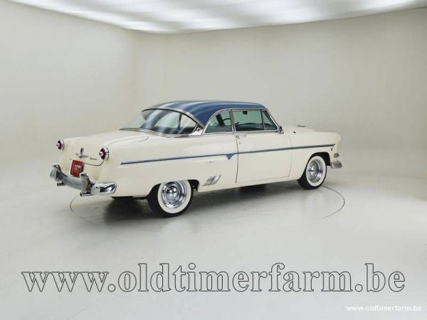 Ford Fairlane Victoria 1954