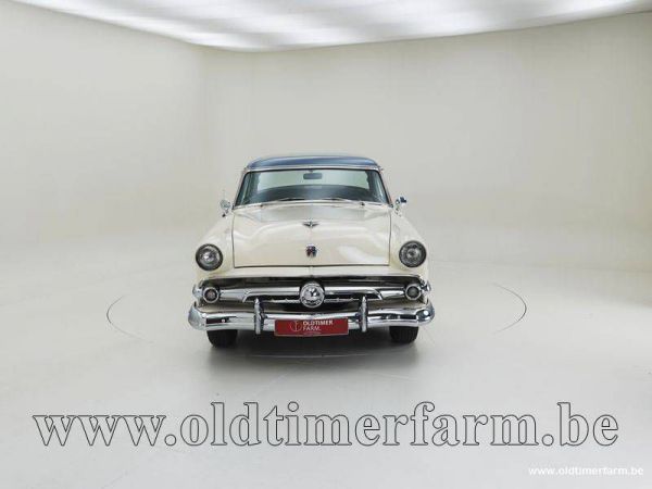 Ford Fairlane Victoria 1954 90445