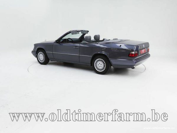 Mercedes-Benz E 220 1995 98000