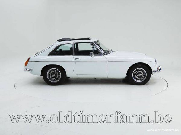 MG MGB GT V8 1974 99492