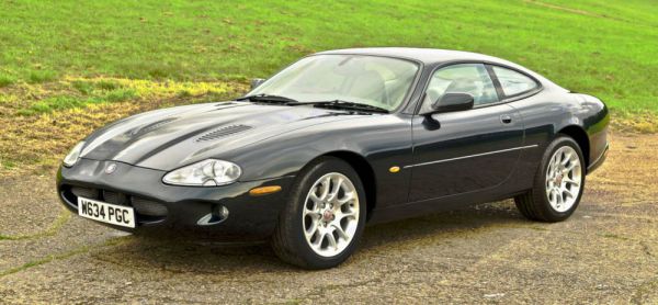 Jaguar XKR 2000