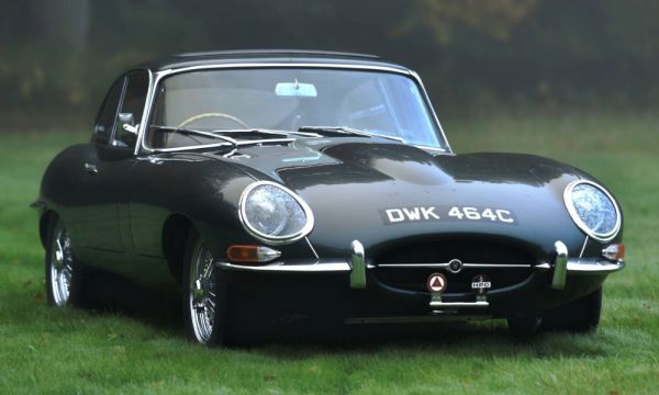 Jaguar E-Type 4.2 1965 43821