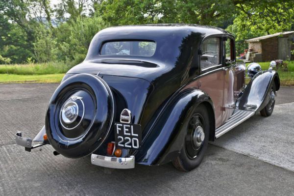 Bentley 4 1/4 Litre 1939 44143