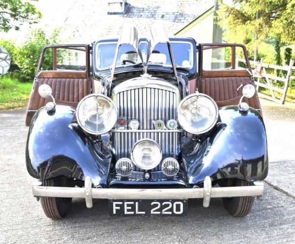 Bentley 4 1/4 Litre 1939 44145