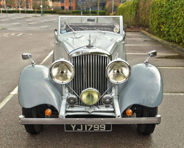 Bentley 3 1/2 Liter Park Ward DHC 1934 44598