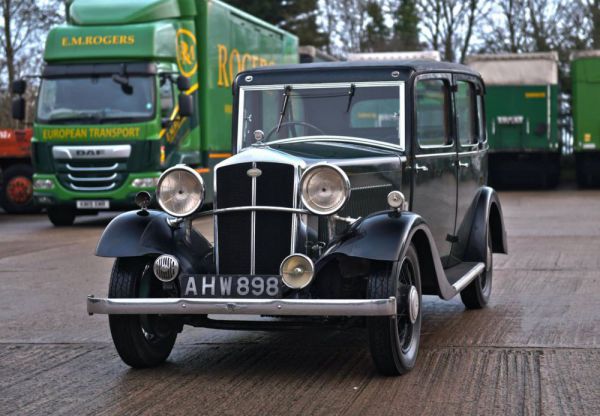 Wolseley Sixteen 1934 44710