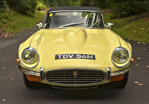 Jaguar E-Type V12 1974 44998