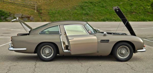 Aston Martin DB 5 1964 45304