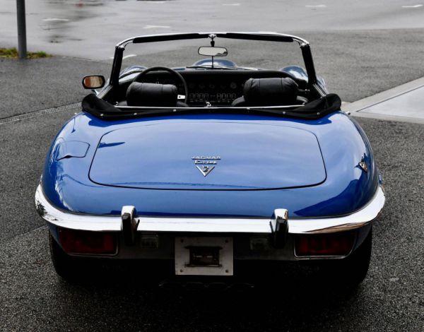 Jaguar E-Type V12 1973 45358