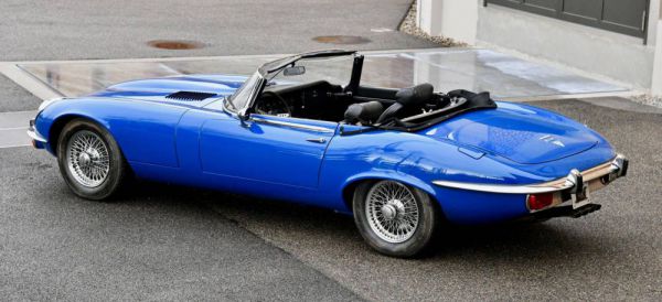 Jaguar E-Type V12 1973 45360