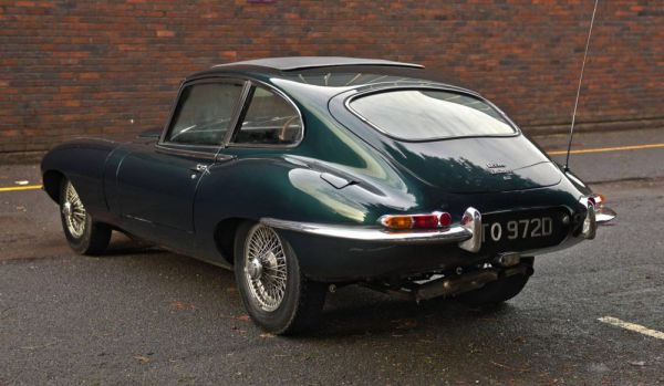 Jaguar E-Type (2+2) 1966 45393