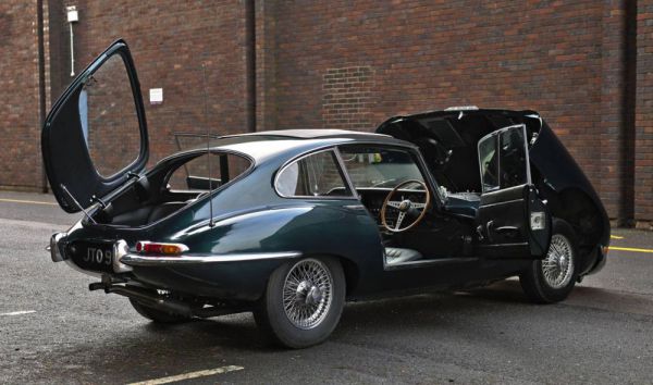 Jaguar E-Type (2+2) 1966 45401