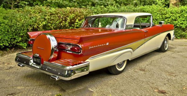 Ford Fairlane 500 Skyliner 1958 84609