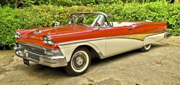 Ford Fairlane 500 Skyliner 1958 84612