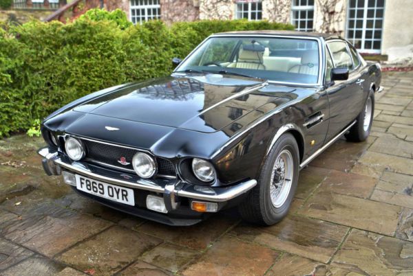 Aston Martin V8 EFi 1900 90312