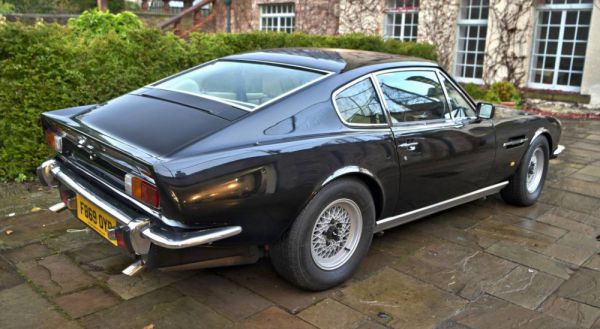 Aston Martin V8 EFi 1900 90318