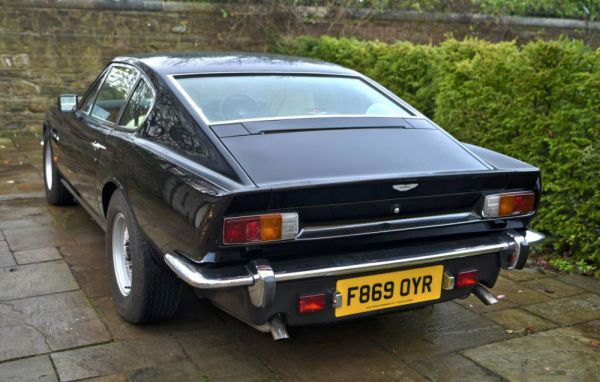 Aston Martin V8 EFi 1900 90321