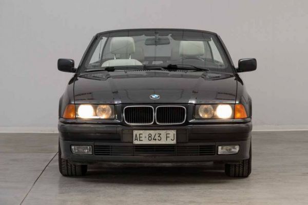 BMW 318i 1995 6504