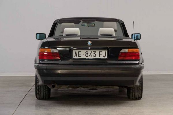 BMW 318i 1995 6509