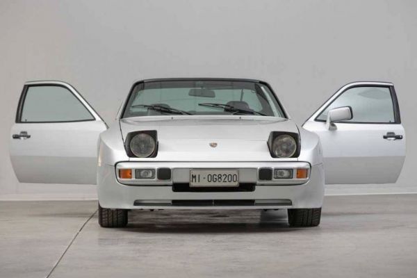 Porsche 944 1982 6644