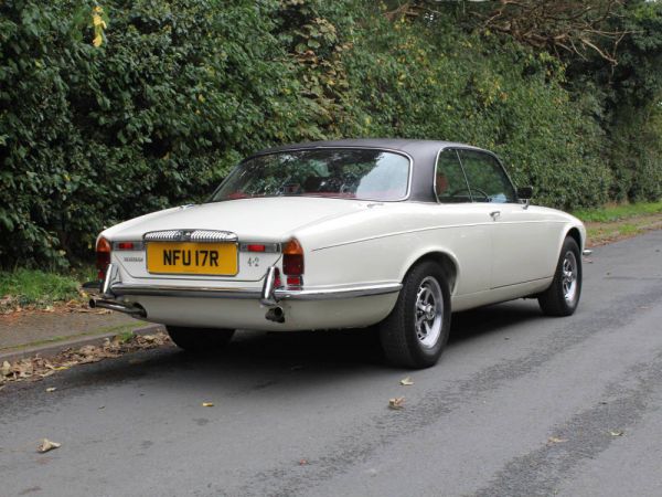 Daimler Sovereign 4.2 1977 10254