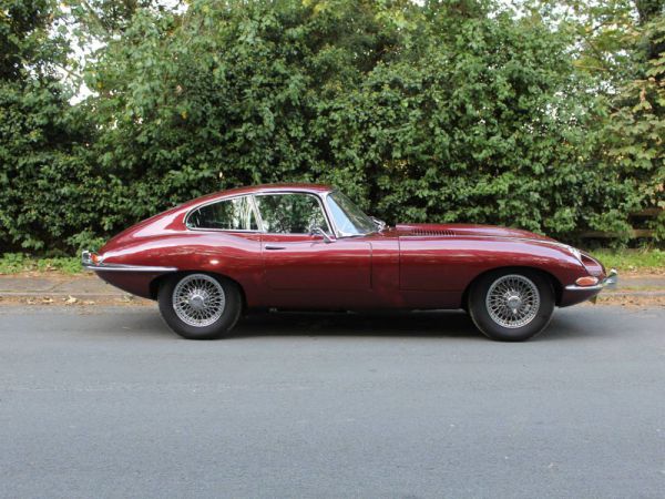 Jaguar E-Type 4.2 1967 10281