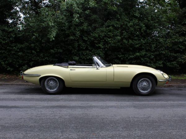 Jaguar E-Type V12 1971 10295