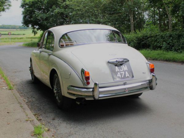 Jaguar Mk II 3.8 1963 10320